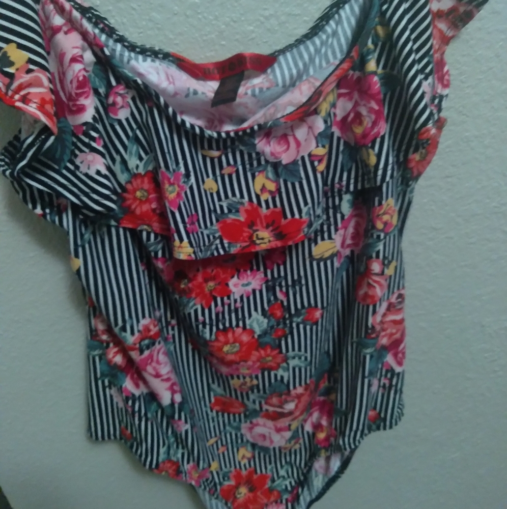 Floral top